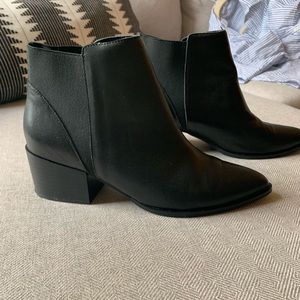 Ankle boots